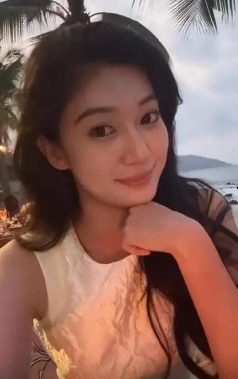 京城乔姐张露文吃瓜视频,揭秘娱乐圈幕后风云